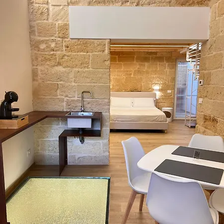 בית הארחה Petra Dimora Leccese לצ'ה