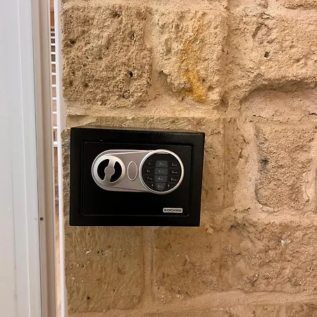Petra Dimora Leccese בית הארחה לצ'ה